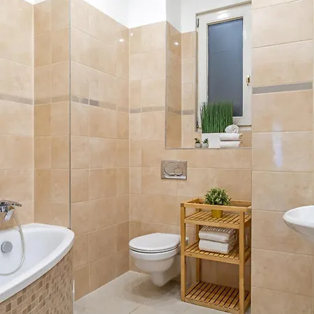 Rumbach Royal Apartment